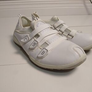 Csb White Women 7 Lightweight Walking Shoes velcro Breathable. Slip On  Jogger